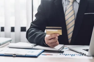 How a Business Credit Card Affects Your Personal Credit Score