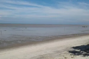 Putra Deli Beach, A Favorite Vacation Spot with Exotic Views in Medan