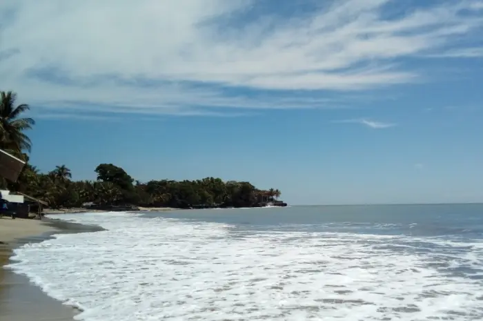 The Beauty of Sambolo Beach Anyer, A Favorite Vacation Destination in Banten